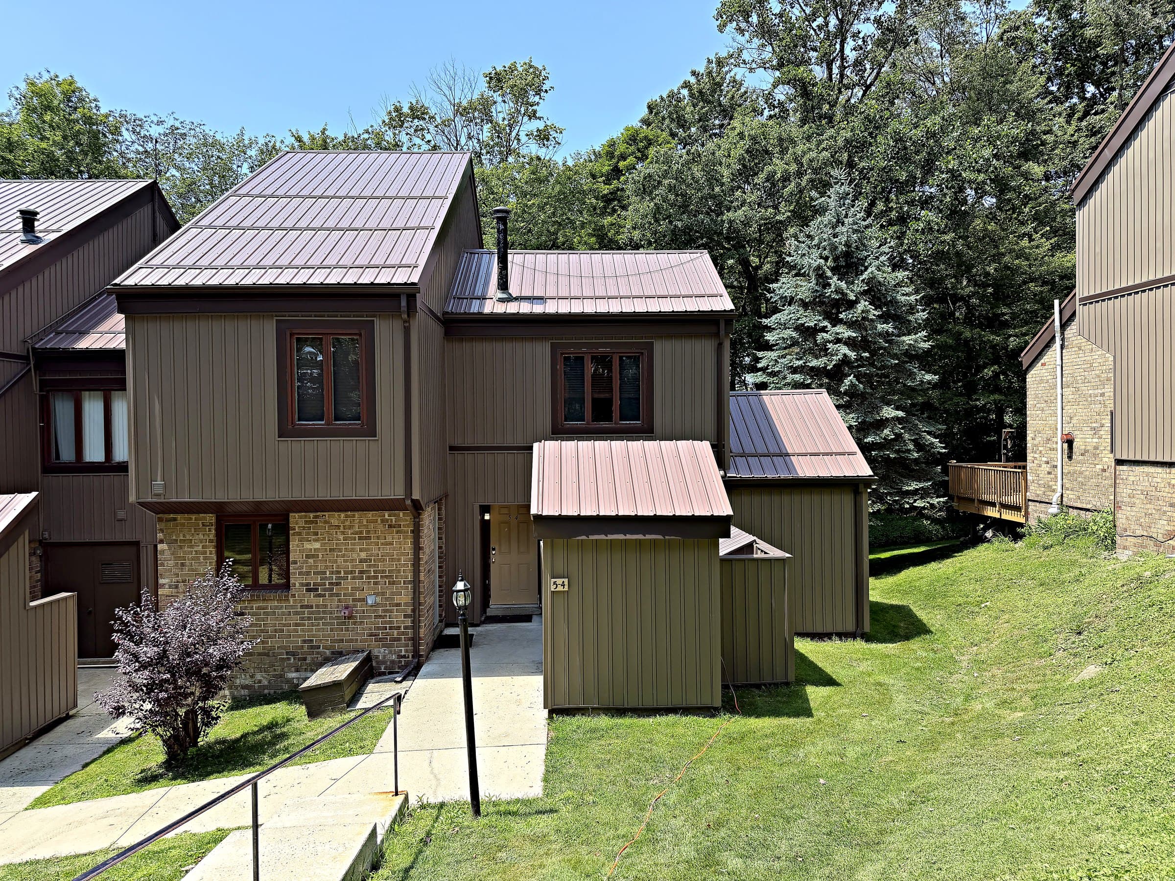 Mountain Haven townhome — front entrance at unit 5-4, Seven Springs