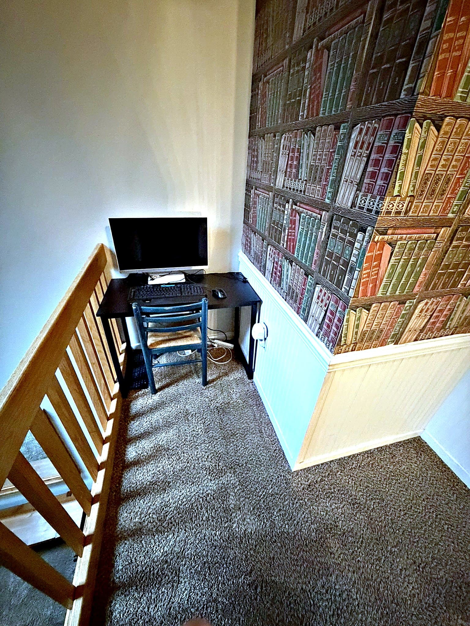 Quiet desk nook for working remote